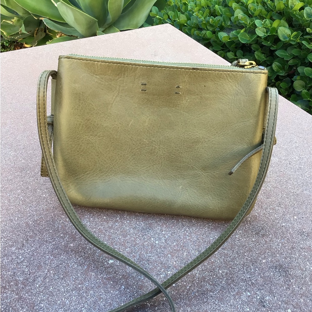 ❌SOLD❌ Madewell Olive Leather THE KNOTTED Crossbody Bag - Picture 3 of 6
